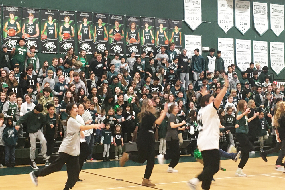 ACS Students Show their Support for Philadelphia Eagles at Pep